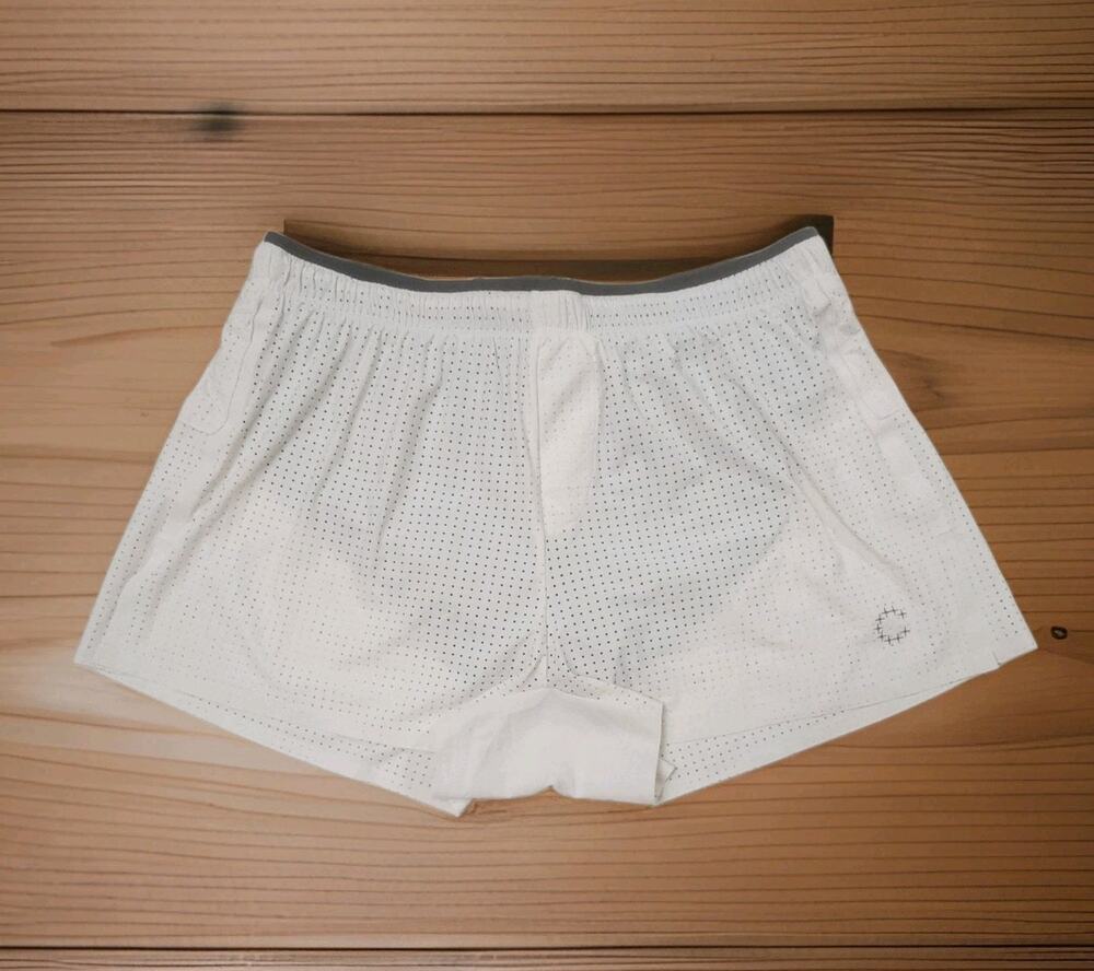 Currently Running M2 Pro 3” Lined Shorts In Off-White Size L